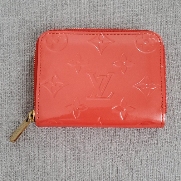 Louis Vuitton Accessories - Louis Vuitton vernis zippy coin purse